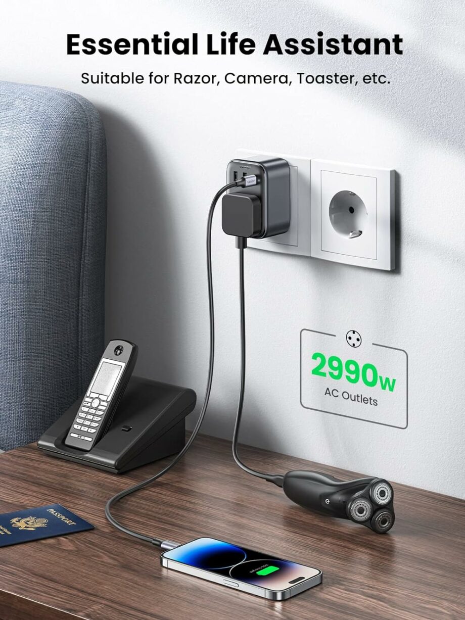 UGREEN 4-in-1 30W and AC Outlet Wall Plug Extender - EU Plug