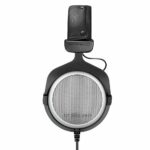 beyerdynamic DT 880 Pro 250 ohm Over-Ear Studio Headphones