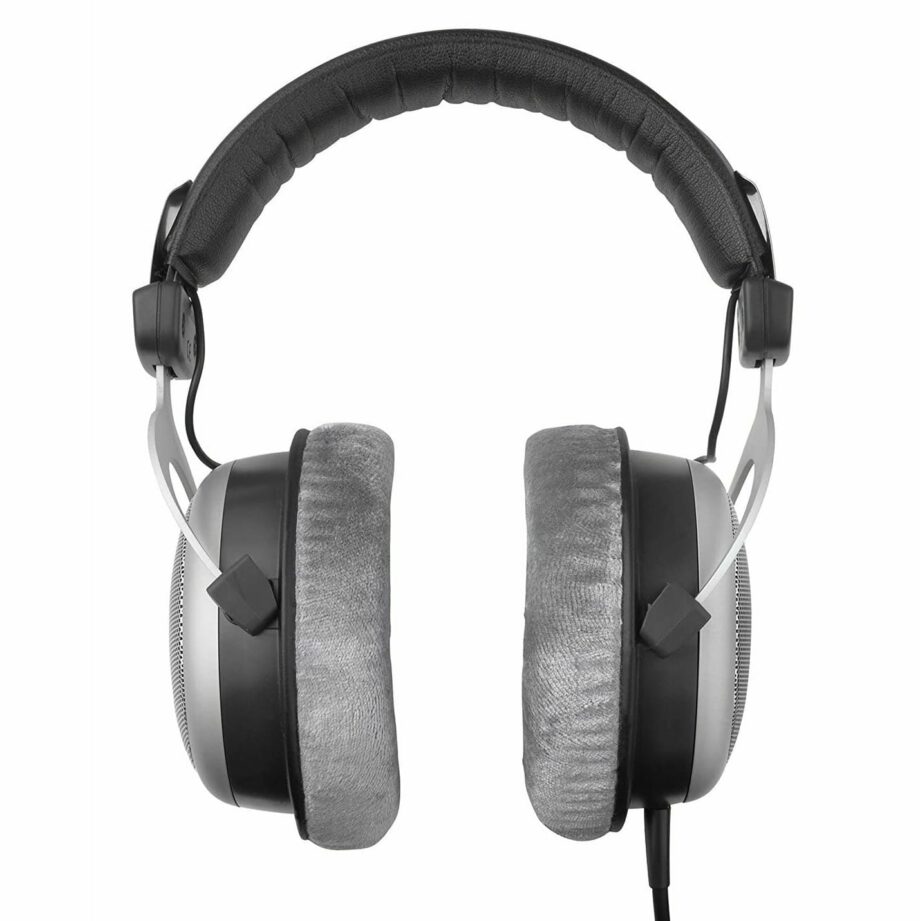 beyerdynamic DT 880 Pro 250 ohm Over-Ear Studio Headphones